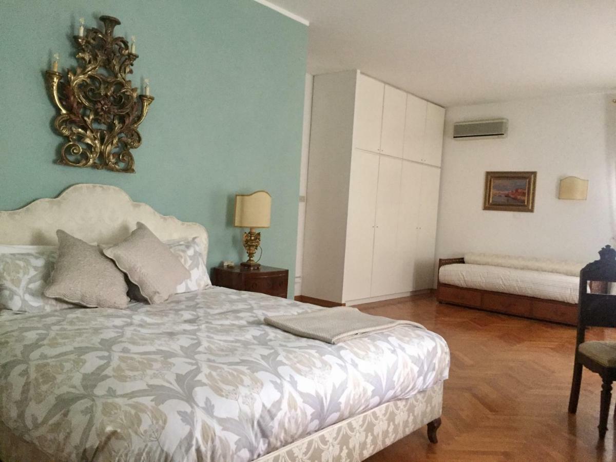 Casa Lunia Guesthouse Mestre Kültér fotó